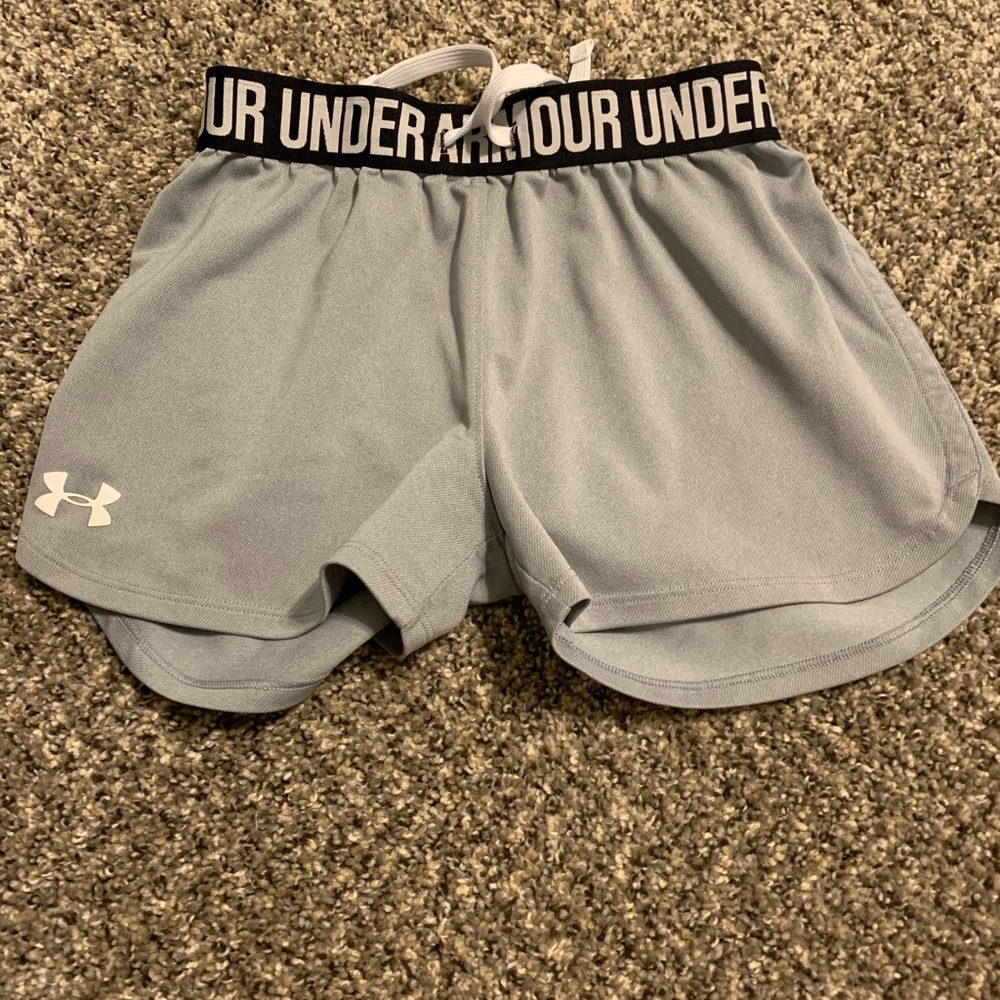 underarmour shorts!!